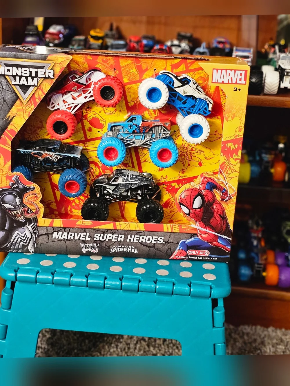 Monster Jam Marvel Super Heroes Spiderman And Venom 5 Truck Set 1:64